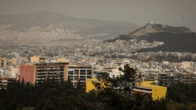 Καιρός: Άνοδος της θερμοκρασίας και αφρικανική σκόνη  – Που θα σημειωθούν μπόρες