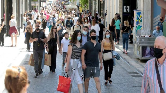 Καταναλωτική μανία έφερε η καραντίνα