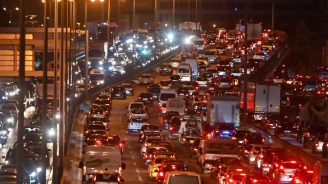 Πανικός… επί ώρες στον Κηφισό: Μποτιλιάρισμα χιλιομέτρων και φοβερή ταλαιπωρία