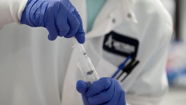 Ανατροπή για το εμβόλιο του κορωνοϊού: Μία δόση για όσους έχουν αναρρώσει