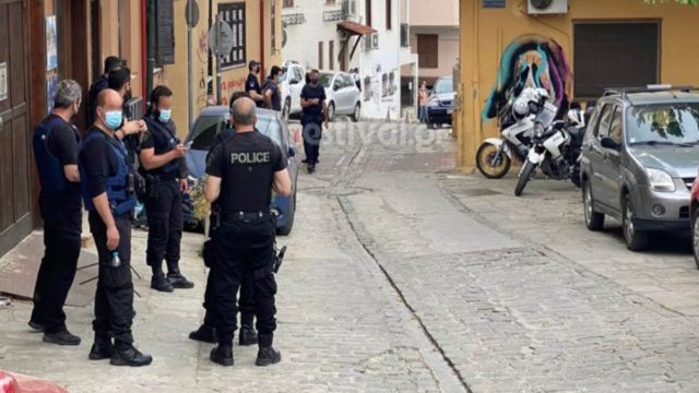 Θεσσαλονίκη: Αστυνομική επιχείρηση για να σταματήσουν τα κορωνοπάρτι 