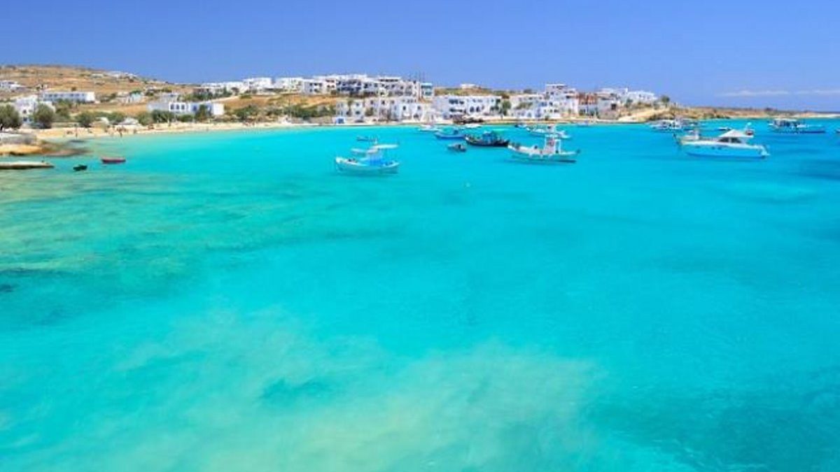 Αθήνα: 15 κρυφές παραλίες, 4 κοντινοί προορισμοί και ένα νησί έκπληξη – Οι προτάσεις του Τάσου Δούση για το Σαββατοκύριακο