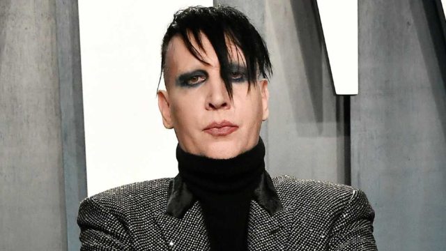 Ένταλμα σύλληψης για τον Μέριλιν Μάνσον – Οι νέες κατηγορίες από έμπιστα πρόσωπά του για ενδοοικογενειακή βία και σεξουαλική παρενόχληση