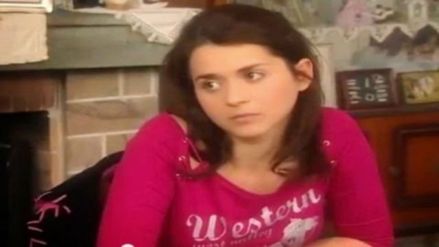 Θυμάστε τη Ματούλα από το Καφέ της Χαράς; Δείτε πως είναι σήμερα και δεν θα την αναγνώριζε ούτε ο Χάρης Ρώμας