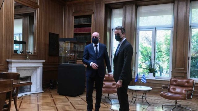 Μήνυμα Μητσοτάκη πριν από την επίσκεψη Τσαβούσογλου: «Ο μόνος τρόπος να συζητήσουμε είναι…»