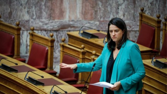 Κεραμέως: Ζήτημα ημερών η συζήτηση για άνοιγμα των φροντιστηρίων