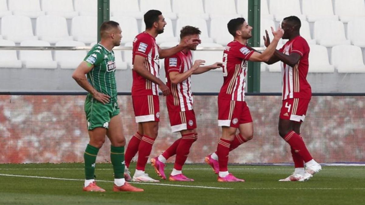 Super League: Διέσυρε τον Παναθηναϊκό στην Λεωφόρο ο Ολυμπιακός!