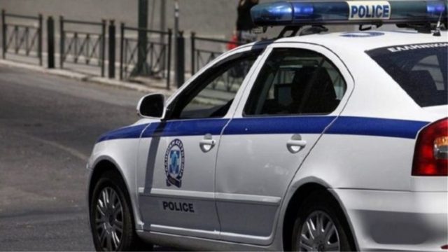 Συναγερμός στη Νέα Σμύρνη: Μαχαιρώματα και τραυματίες μεταξύ οπαδών