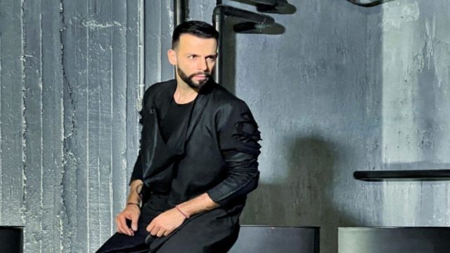 Αφιέρωμα σε αγαπημένες μπαλάντες των ONE από τον Παντελή Καστανίδη