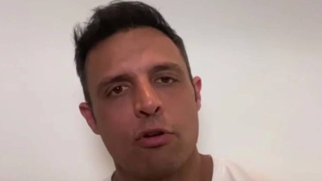 Σάββας Πούμπουρας: Συγγνώμη από αυτούς που άθελα μου έθιξα, αναφερόμουν σε νέους 18 χρονών που χρειάζονται την εμπειρία