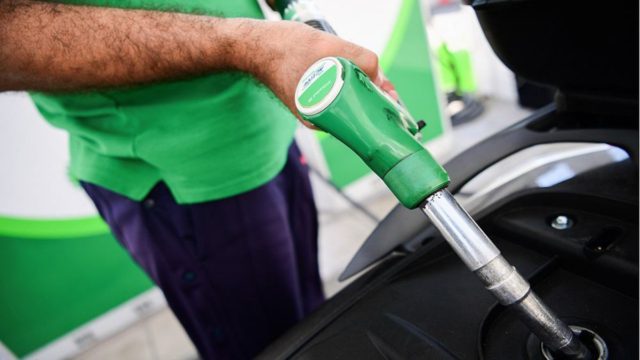 Αυξήσεις στα super market και στην βενζίνη – Οι καταναλωτές στα κάγκελα