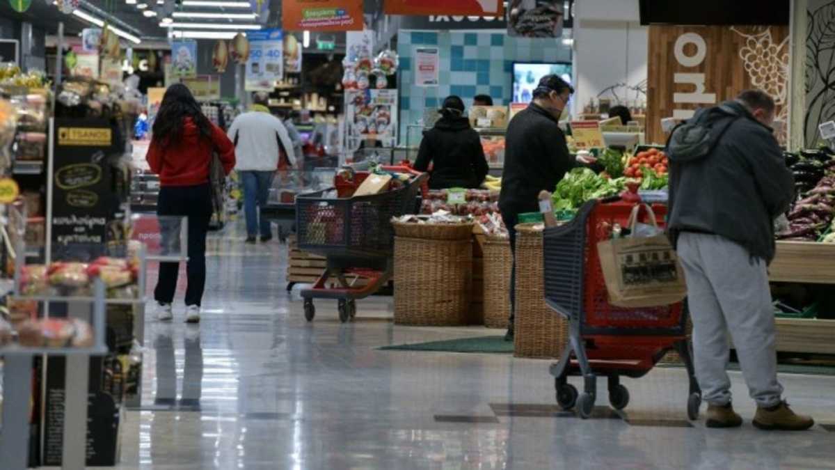 Σούπερ μάρκετ: Αυτή τη μέρα ανοίγουν – Η αλλαγή παρά την παραμονή του μηνύματος
