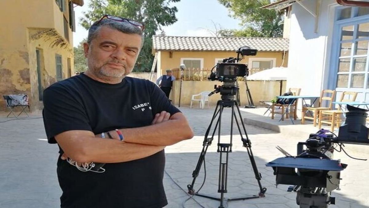 Μιχαλόπουλος: Το facebook μπλόκαρε τον σκηνοθέτη των «Άγριων Μελισσών» για την ανάρτηση του για τον Φιλιππίδη