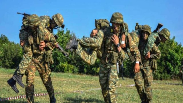 Στρατιωτική θητεία με… πτυχίο: Πως το απολυτήριο Στρατού θα ανοίγει πόρτα για δουλειά