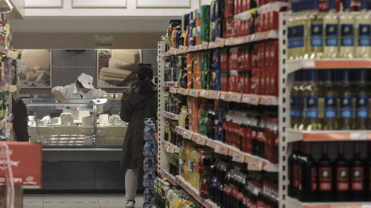 Κορωνοϊός: Όσοι δεν πρόλαβαν… τρέχουν – Το ωράριο σούπερ μάρκετ και καταστημάτων για το Μεγάλο Σάββατο (1/5)