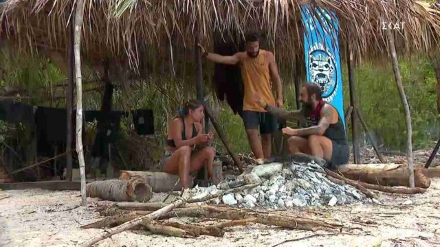 Survivor 4: Το πήγαν… σε άλλο επίπεδο – Η Μαριαλένα κυκλοφορεί με το μποξεράκι του Σάκη