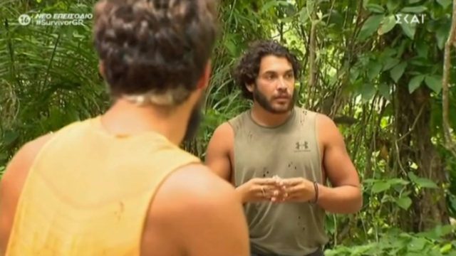 Survivor 4: Πανικός στην παραλία – «Πλακώθηκε» με Σάκη και Τριαντάφυλλο ο Ασημακόπουλος