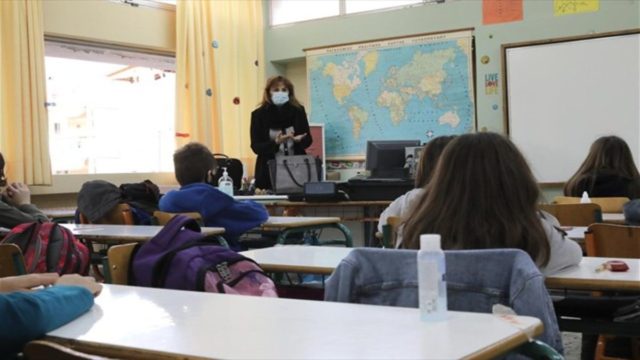 Πώς θα ανοίξουν τα σχολεία τη Δευτέρα – Τι θα ισχύσει με τα self test