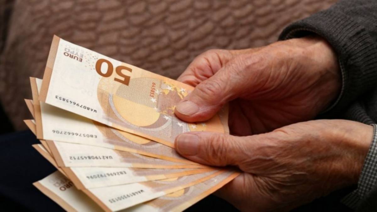 Συντάξεις: Νέα αναδρομικά για πάνω από 1.5 εκατ. δικαιούχους – Από πότε έρχεται αύξηση