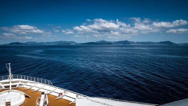 Εισήγηση ειδικών για ταξίδια στα νησιά, διεύρυνση ωραρίου και άνοιγμα καζίνο