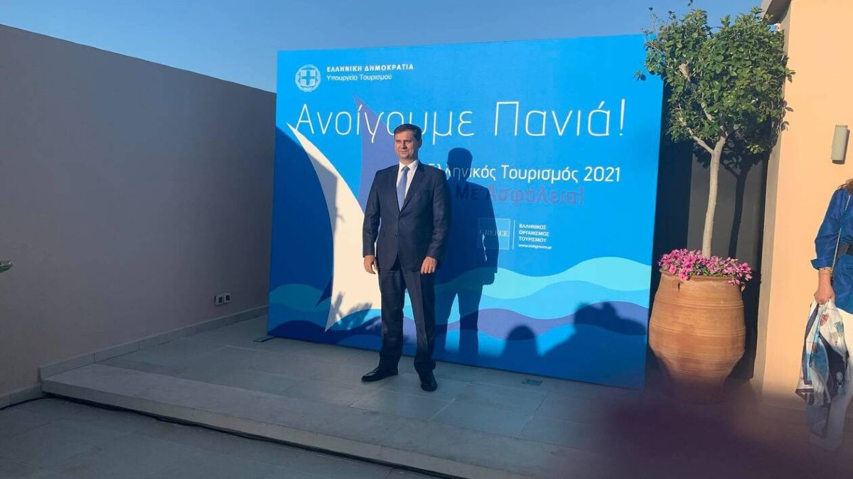 Άνοιγμα Τουρισμού: Πως θα γίνει – Δείτε live τις ανακοινώσεις του Χάρη Θεοχάρη από το Σούνιο