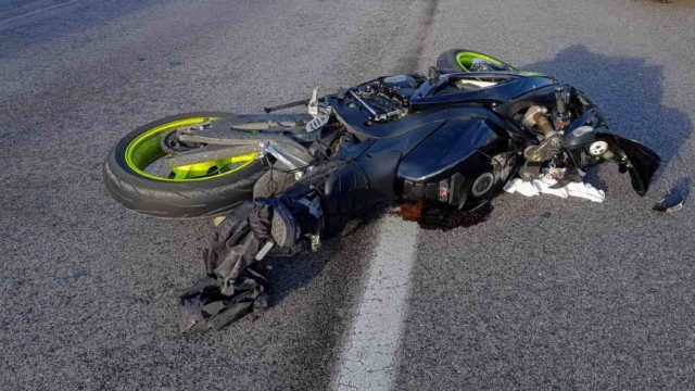 Τρίκαλα: Νεκρός αναβάτης μηχανής σε τροχαίο