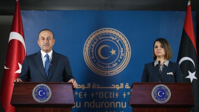 “Χαστούκι” σε Τσαβούσογλου από Λιβύη