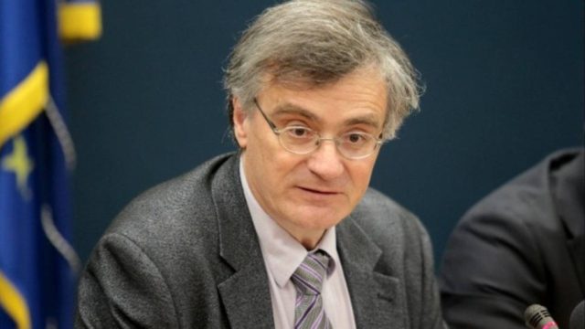 «Καμπανάκι» Τσιόδρα για τις μεταλλάξεις: «Θα μας απασχολήσουν σύντομα…»