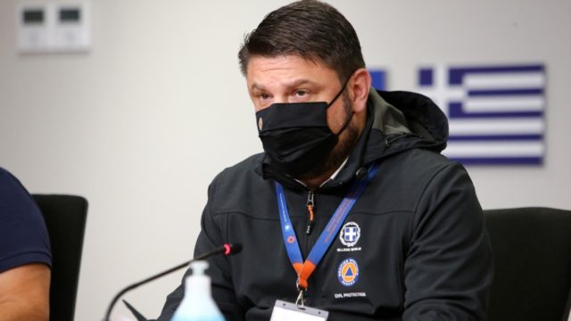 Έκκληση Χαρδαλιά: «Να εμπιστευτούμε την επιστήμη και να χτίσουμε το τείχος της ανοσίας»
