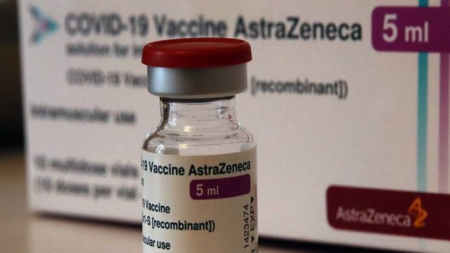 Βρετανία: Τέλος το εμβόλιο της AstraΖeneca για όσους είναι κάτω από 40!