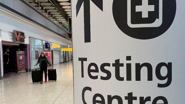 Η Βρετανία αλλάζει την «πράσινη λίστα» – Παραμένει εκτός η Ελλάδα;