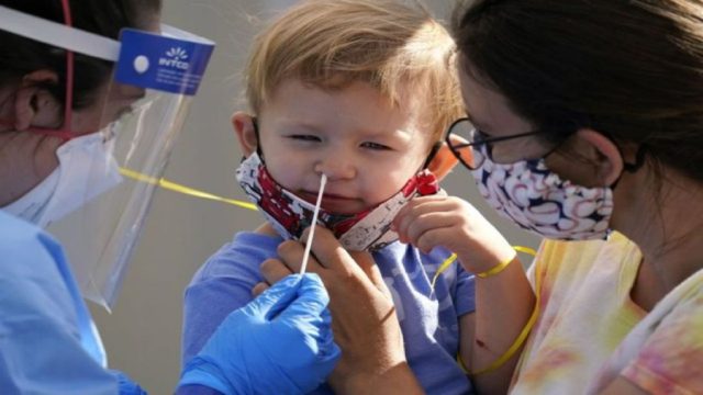 Κρήτη: Αγωνία για τη διασπορά της μετάλλαξης Δέλτα – Το 1/3 των κρουσμάτων είναι παιδιά κάτω των 15 ετών