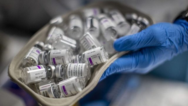 AstraZeneca: Κανονικά στο ραντεβού το 93% όσων είχαν προγραμματίσει να εμβολιαστούν
