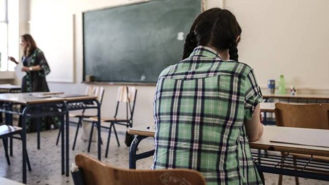 Πανελλαδικές Εξετάσεις 2021: Αυτά είναι τα θέματα που έπεσαν σε Ιστορία, Φυσική και Οικονομία!