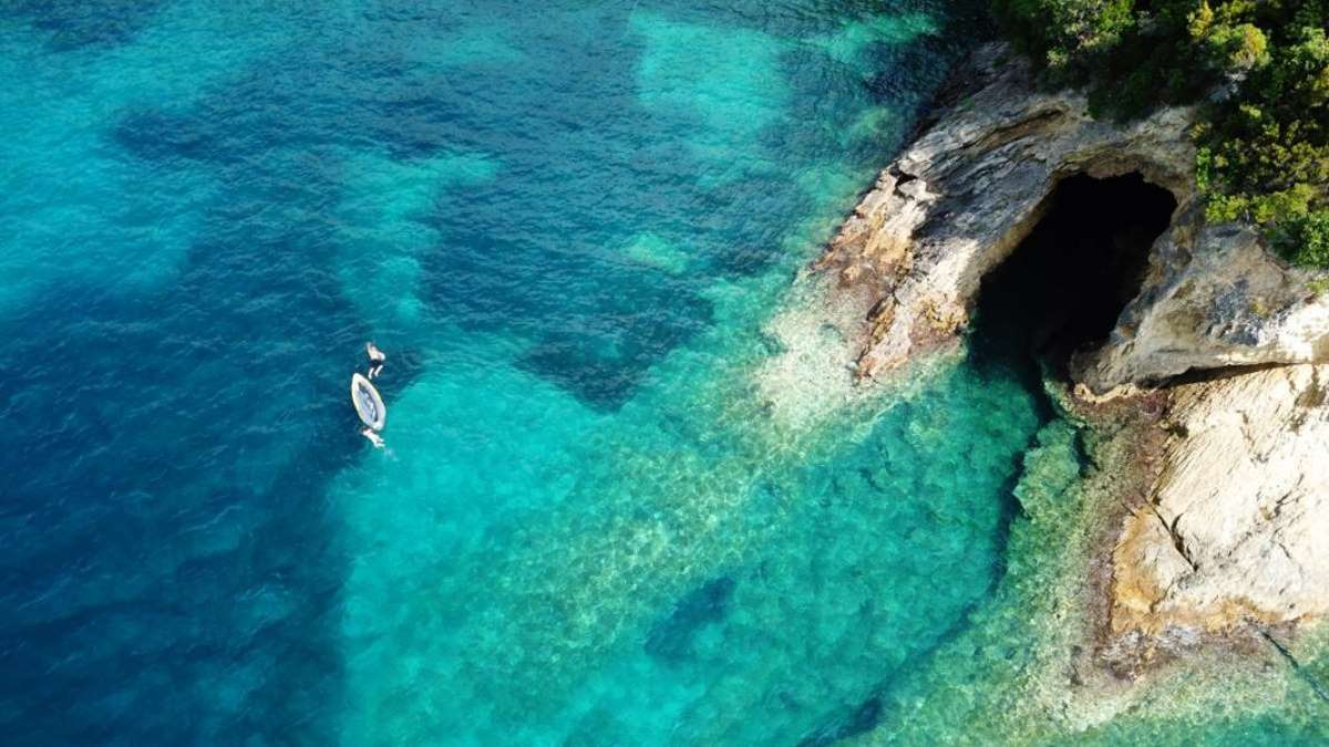 4+1: Ονειρεμένες ελληνικές παραλίες με νερά σαν της Καραϊβικής