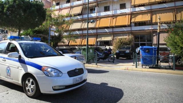Έγκλημα στην Αγία Βαρβάρα: Σοκαριστικός ο θάνατος της 64χρονης – «Όπου την έβρισκε τη σκότωνε στο ξύλο»