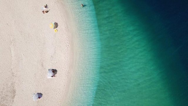Αμμόγλωσσα: Η μαγευτική παραλία της Λευκάδας που λίγοι γνωρίζουν (Video)