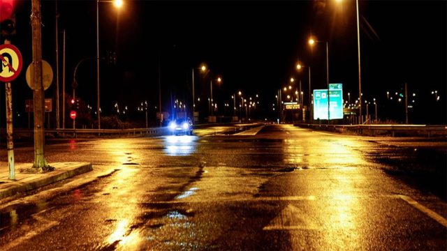 Άρση Μέτρων: Μέχρι πότε θα κρατήσει η απαγόρευση κυκλοφορίας 00:30 με 05:00 – Σε ποια χώρα έχει κριθεί παράνομη;