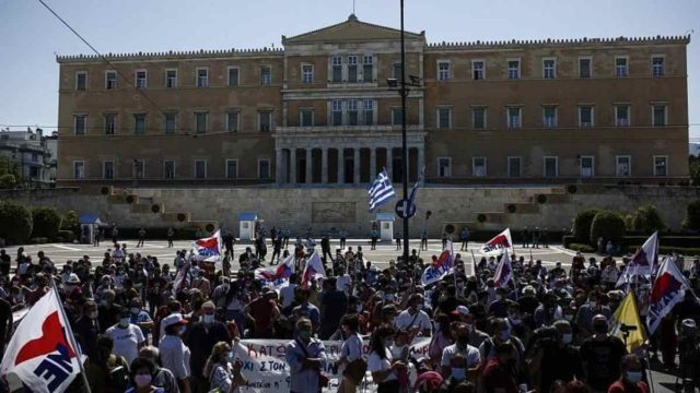 Απεργία 16/6: Οργή για το εργασιακό νομοσχέδιο – «Λαοθάλασσα» στη Βουλή και χάος στα λιμάνια