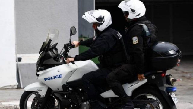 Θρίλερ στα Εξάρχεια: Απήγαγαν και βασάνισαν 25χρονο ζητώντας λύτρα 10.000 ευρώ!