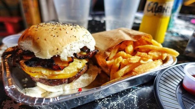 6+1 μαγαζιά για burger που πρέπει οπωσδήποτε να δοκιμάσεις!
