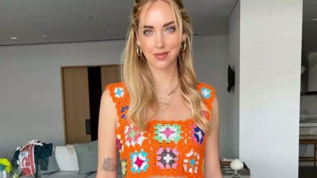 Κιάρα Φεράνι: Η Ιταλίδα influencer με τους εκατομμύρια followers είναι στην Ελλάδα –  Οι φωτογραφίες στην Αθήνα και η πολυτελής σουίτα της που κόβει την ανάσα