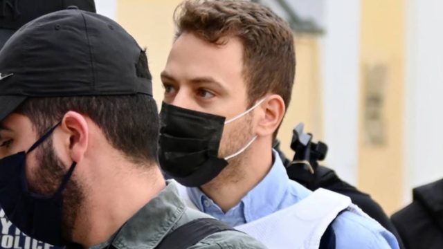Γλυκά Νερά: “Αγκάλιαζε τα χέρια που έκοψαν την ανάσα της κόρης της” – Πολιτική αγωγή από την οικογένεια της Καρολάιν