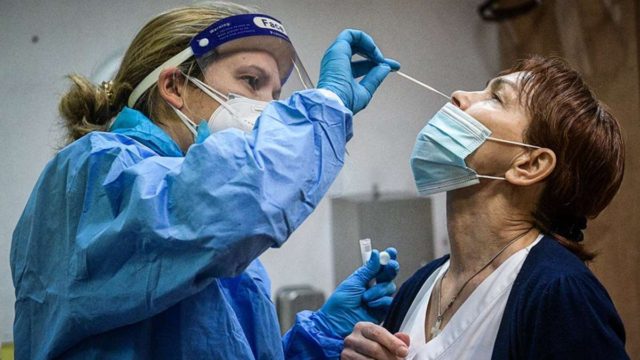 Κορωνοϊός: 297 νέα κρούσματα, 358 διασωληνωμένοι και 17 θάνατοι