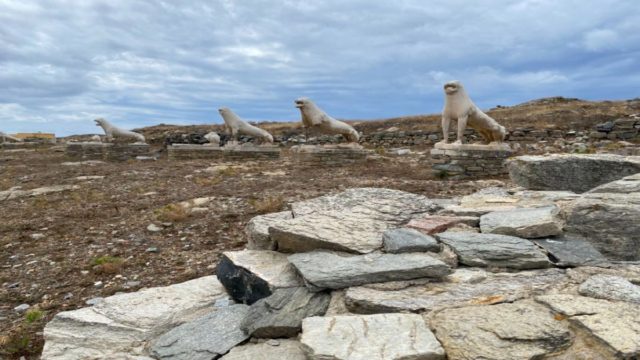 Αγνώριστο το λιμάνι της Δήλου, μετά την ευγενική κατσάδα του πρέσβη της Νορβηγίας – Τι έγραψε στο νέο του tweet