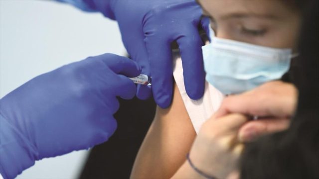 Μέλος επιτροπής εμβολιασμών: Μέσα στον Ιούλιο ο εμβολιασμός των παιδιών 15-17 ετών