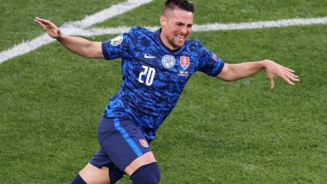 Euro 2020: «Σφαλιάρα» Σλοβακίας στην Πολωνία – «Εξαφανισμένος» ο Λεβαντόφσκι (Video)