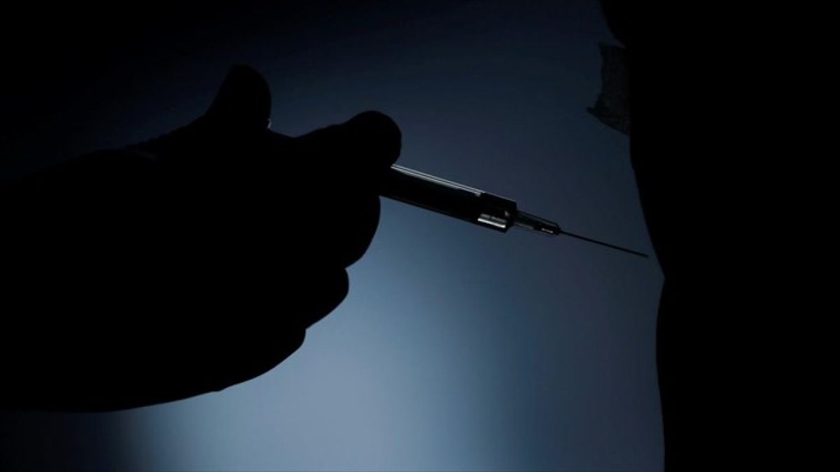 Νεκρή 65χρονη στα Καλάβρυτα λίγα λεπτά μετά τη δεύτερη δόση εμβολίου – Παραδοχή που προκαλεί τρόμο από την Αθηνά Λινού