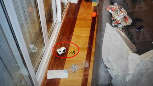 Έγκλημα στα Γλυκά Νερά: Φωτογραφία με την σπασμένη κάμερα που έδειξε το δολοφόνο της Καρολάιν