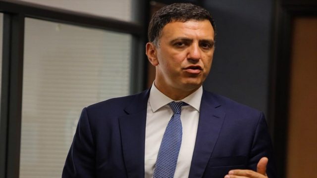 Κικίλιας για AstraZeneca: «Κανονικά η δεύτερη δόση – Απειροελάχιστες οι παρενέργειες»